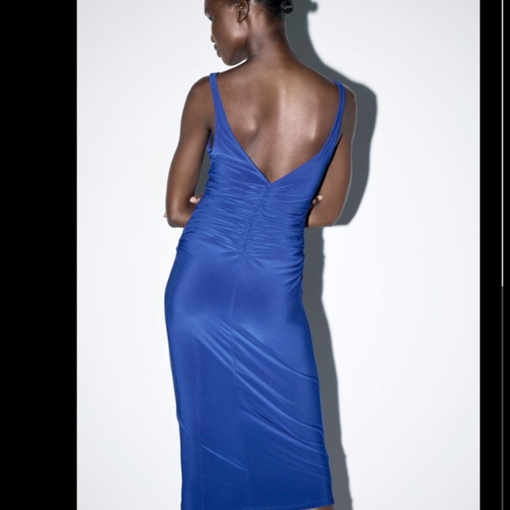 💙DRAPED MIDI DRESS - Picture 3 of 4